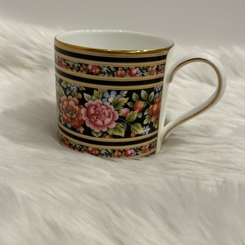 Vintage 1992 Wedgwood Clio Bone China Made in England Pottery Tea Coffee Mug